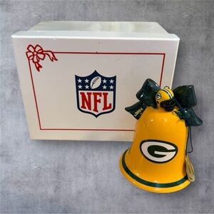 Danbury Mint Green Bay Packers 2004 Christmas Victory Bell Ornament